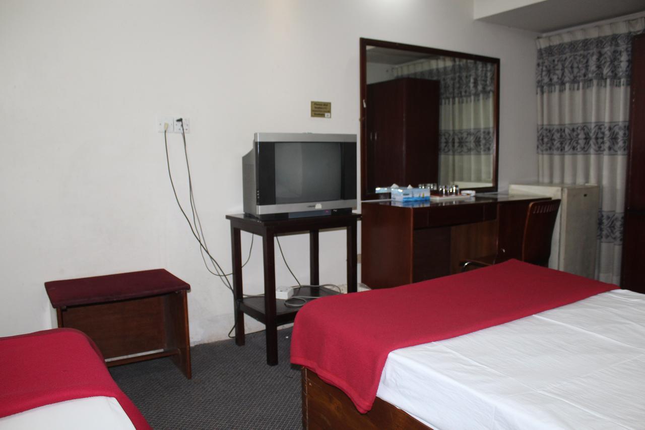 Hotel Uttara Dhaka Luaran gambar